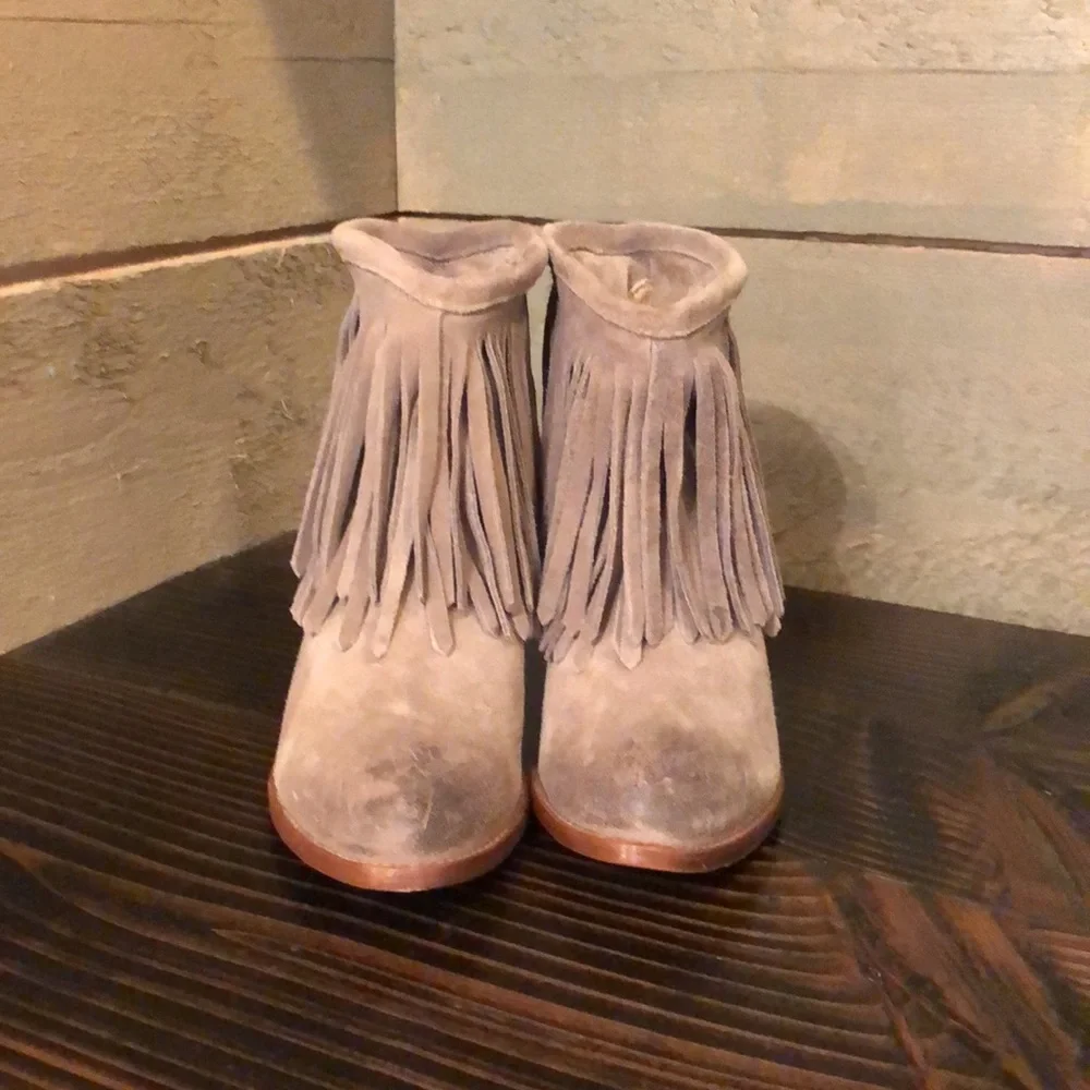 NWT Frye Llana Fringe Bootie - Picture 3 of 16